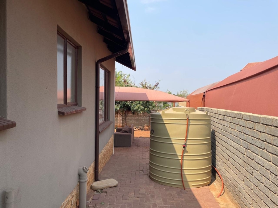 3 Bedroom Property for Sale in Tlhabane West North West
